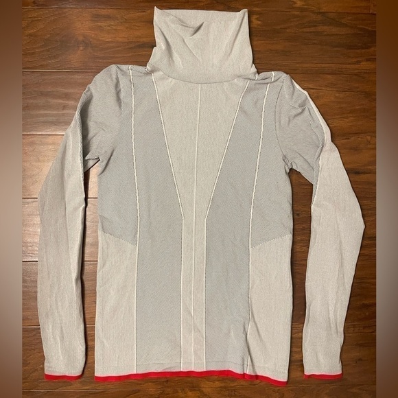 Athleta Flurry Downslope Seamless Turtleneck Size S - Picture 2 of 7